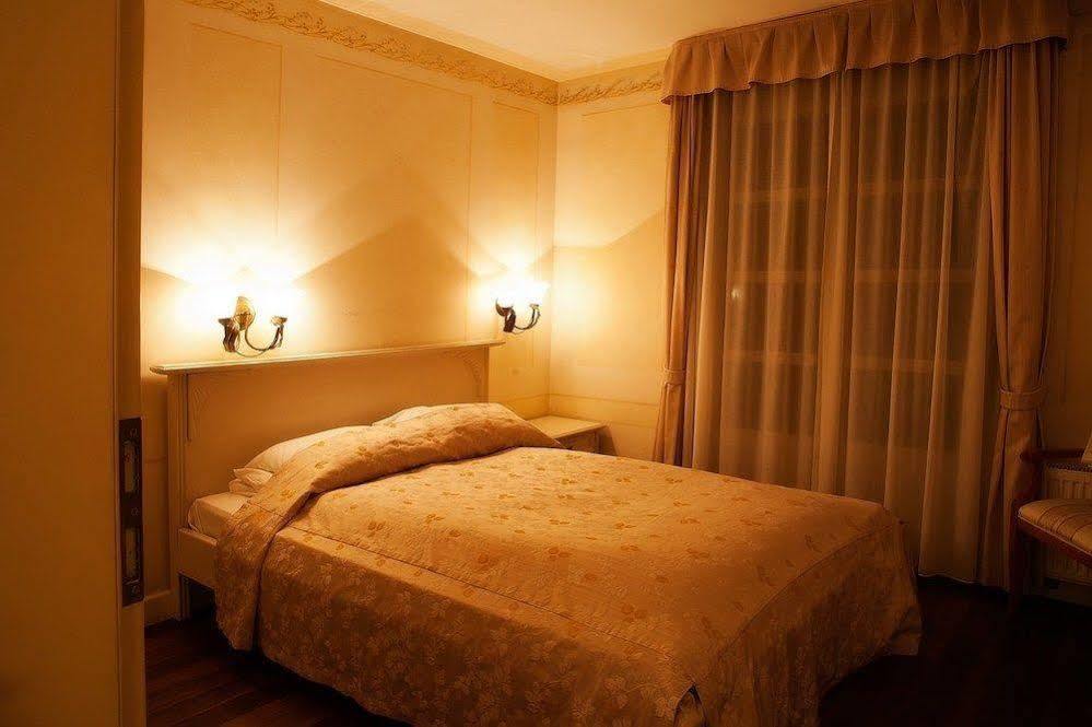 Villa Toscana Warszawa Extérieur photo